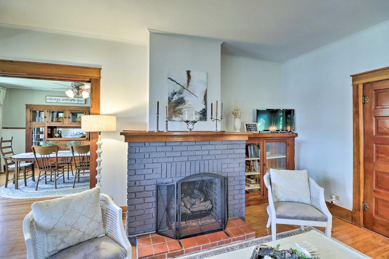 Historic Mountain Home Haven With Large Yard! 외부 사진